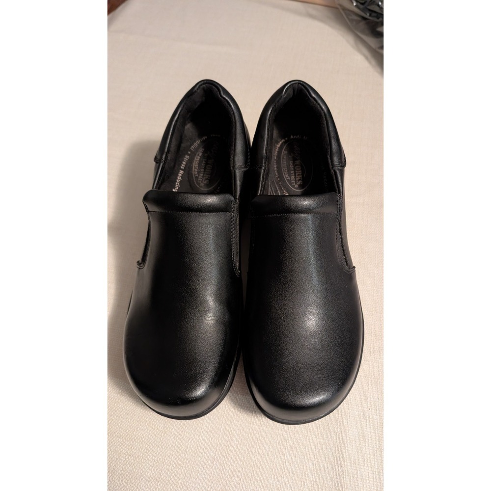 Women's Easy Work by Easy Street Black Leather Slip On Size 8.58 Non Slip